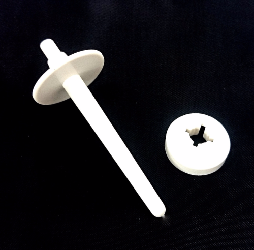 Trzpień i zatyczka na nici do maszyn do szycia Singer i Łucznik kl.800