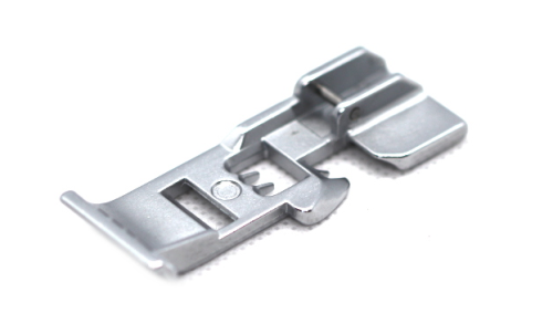 Stopka uniwersalna Merrylock 689