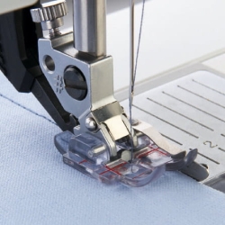 Stopka przezroczysta z prawym prowadnikiem 1/4" do maszyn Pfaff 820881096 