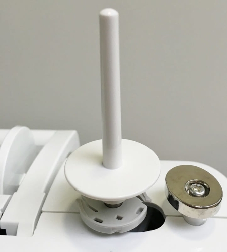 4221 Uniwersalny stojak trzpień na nici do domowych maszyn do szycia