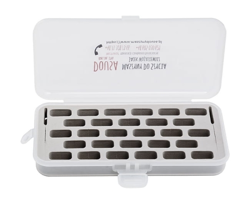 209 - Przybornik na 28 szpulek do maszyny + 2 nawlekacze