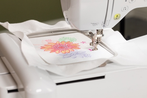 Brother F580 maszyno-hafciarka + gratisy + zestaw 4 tamborków