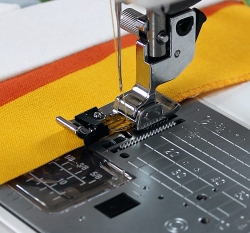 929 Stopka owerlokowa Janome 9mm