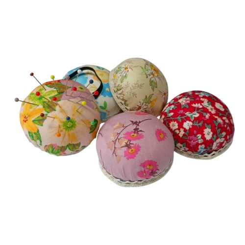 Poduszka na rękę do wbijania igieł,  szpilek (różne wzory)