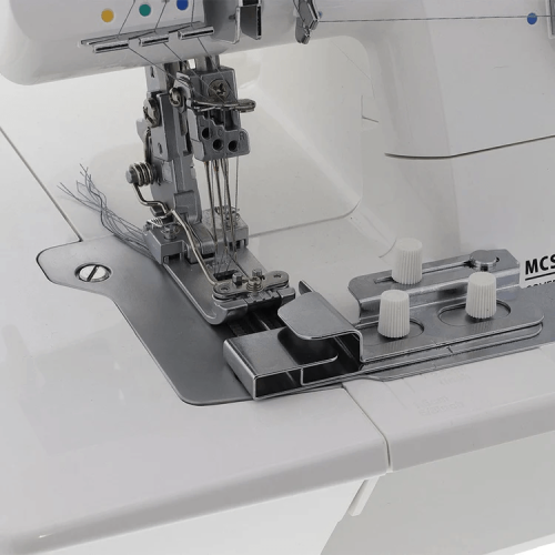 Linijka do podwijania brzegów materiału do coverloka Juki MCS-1500