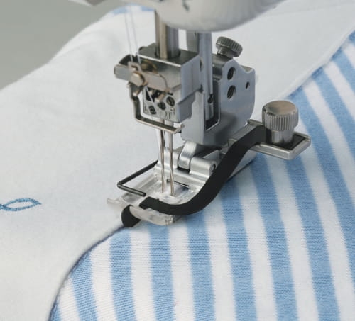 Stopka z centralnym prowadnikiem do cowerloków Janome i Elna