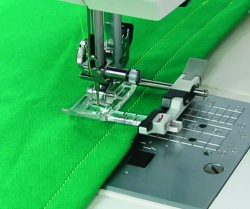 931 Stopka krawędziowa z regulowanym prowadnikiem Janome 9mm 