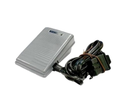 Regulator obrotów / pedał  Brother