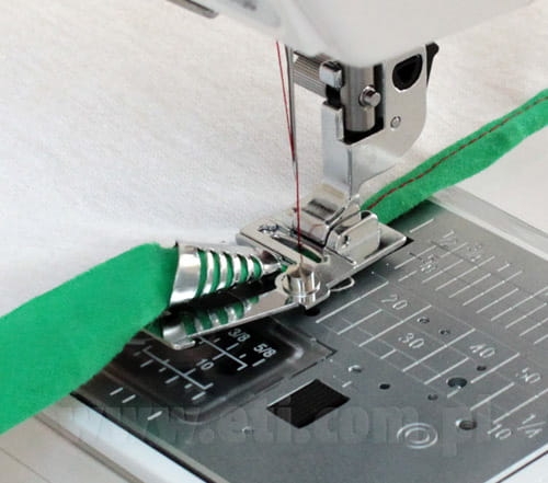 915 Lamownik na niezaprasowaną lamówkę Janome 9mm